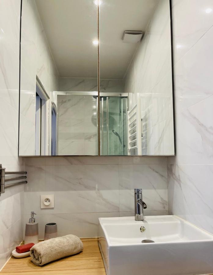 Le Nid Douillet De Patricia Apartment Paris Exterior photo